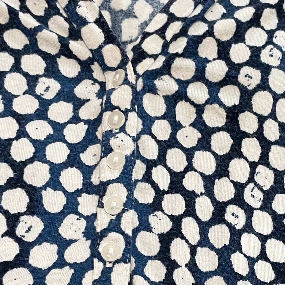 H&M Mama V-Neck Maternity Dress in Blue with White Polka Dots - Picture 6 of 7